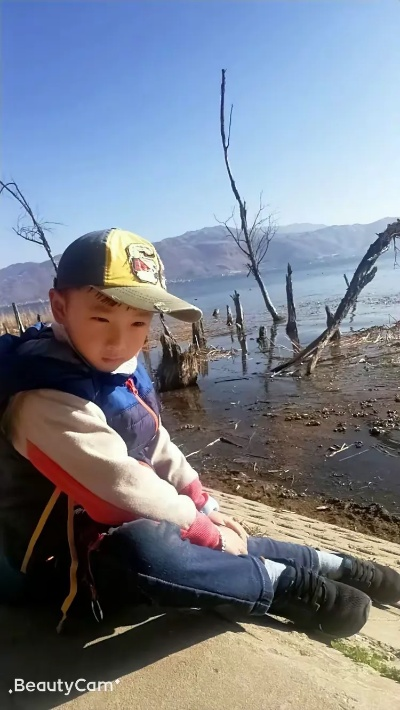 大理洱海自闭症儿童走失后被找回，寻找之路圆满结束
