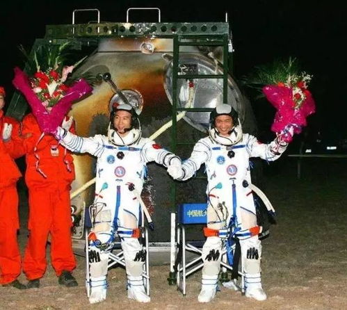 太空的魂师一面 外观 mvamino搭载神六航天英雄踏上星际征程