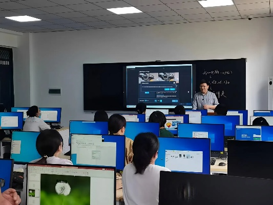 探索电脑培训班，踏上数字技能征程