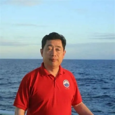 李学海，探索未知的旅程