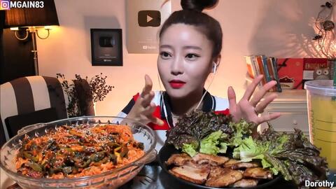 印度女留学生韩餐体验，肉类过多引发吐槽