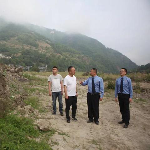 抗震救灾，伟大精神闪耀与动人事迹传颂