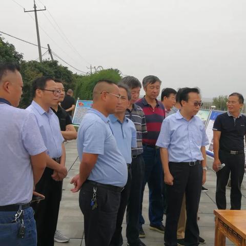 众志成城战洞庭，决战决口保平安