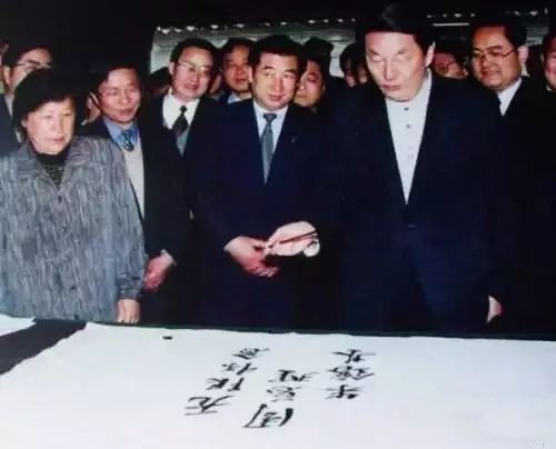 朱鎔基近况，了解他的最新动态与成就