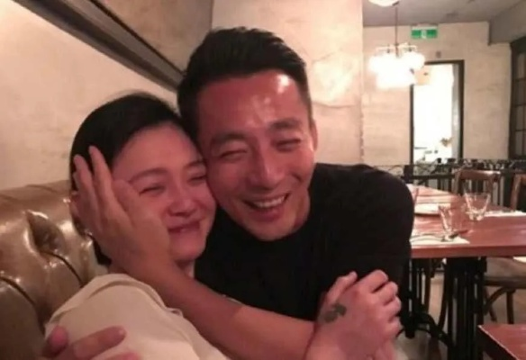 汪小菲疑似新恋情，神秘女子引关注