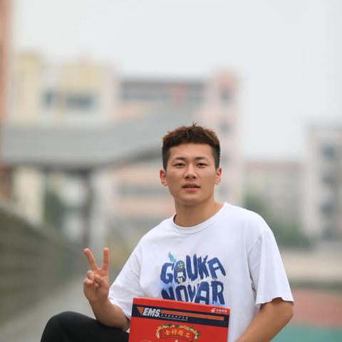 烽火乱世弦歌未央，战火纷争与文化坚守并存共驻