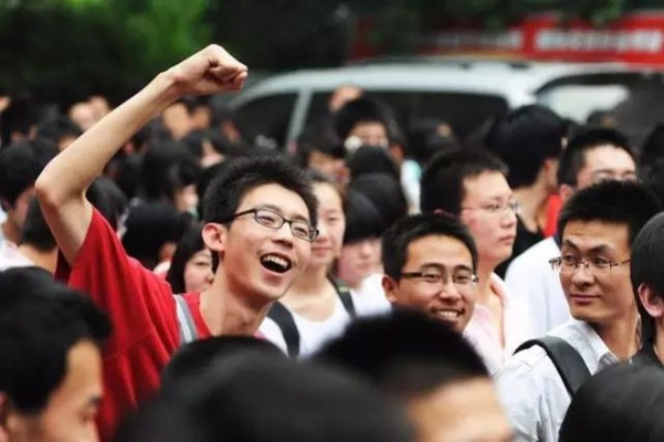 2008 年高考，青春记忆与时代印记