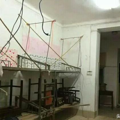 高校女生宿舍坠亡，校方回应，正配合警方调查
