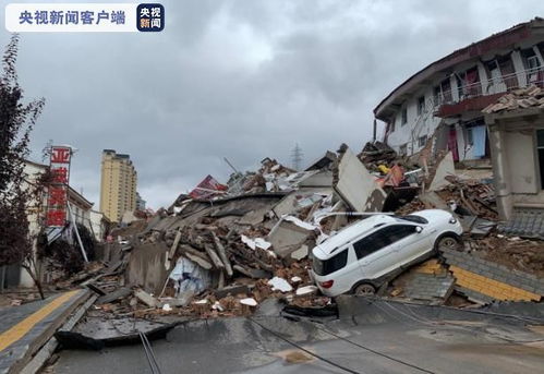 甘肃村庄遭遇山体滑坡灾难