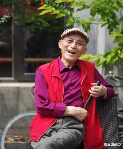 游本昌与孙女同台，传承闪耀瞬间