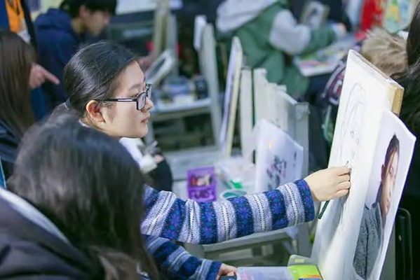 考研艺术培训班，开启艺术梦想助力之旅