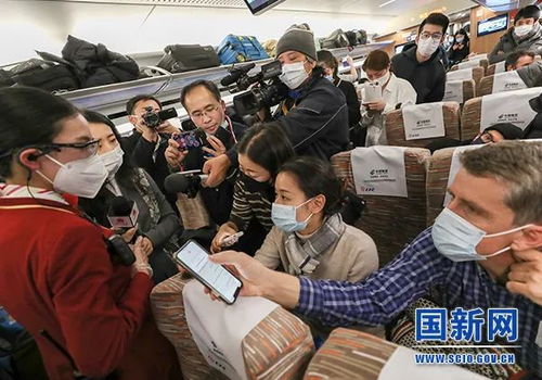 男子张家口至北京高铁通勤日常