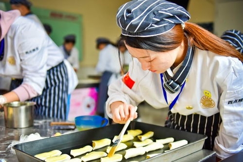 走进学做西点烘焙培训班，踏上甜蜜事业与生活新征程