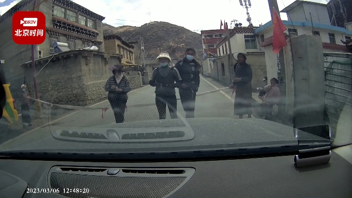 甘孜文旅局回应村民拦车要钱，整顿行动势在必行以守护旅游净土
