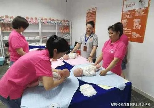 抓住机遇，开启月嫂职业生涯—月嫂培训班报名指南