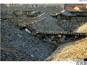 湖北一水库水位下降现古牌坊，历史瑰宝在岁月中沉淀