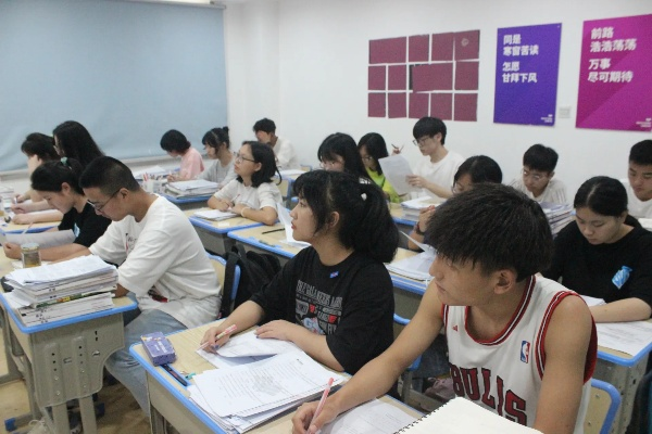 文化课补习学校，学子梦想起航的知识殿堂