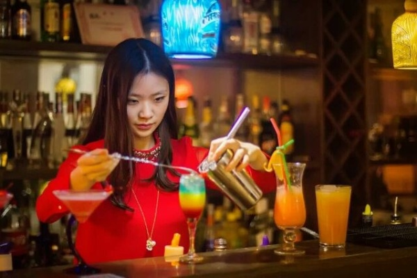 福州调酒培训，创意与技艺交融的奇妙之旅