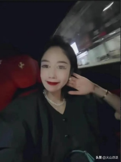 花魂不灭，唐山女老板与她的荆棘王冠