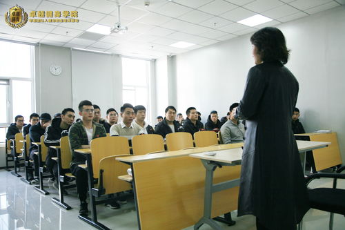 探索私人教练全能培训，铸就卓越健身指导者之路