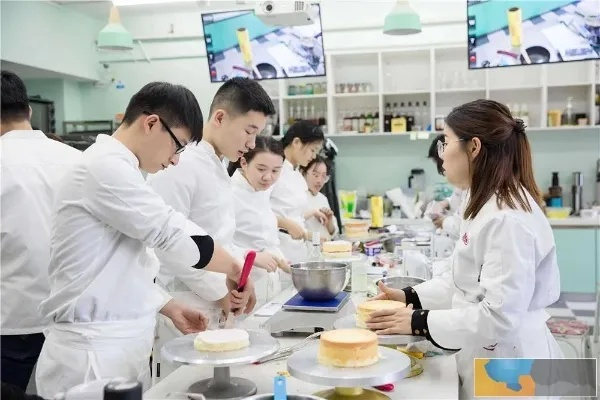 烘焙学院，甜蜜梦想起航的梦幻之地