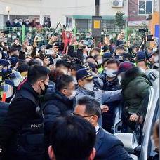赵斗淳住所前抗议浪潮，正义呐喊与社会反思